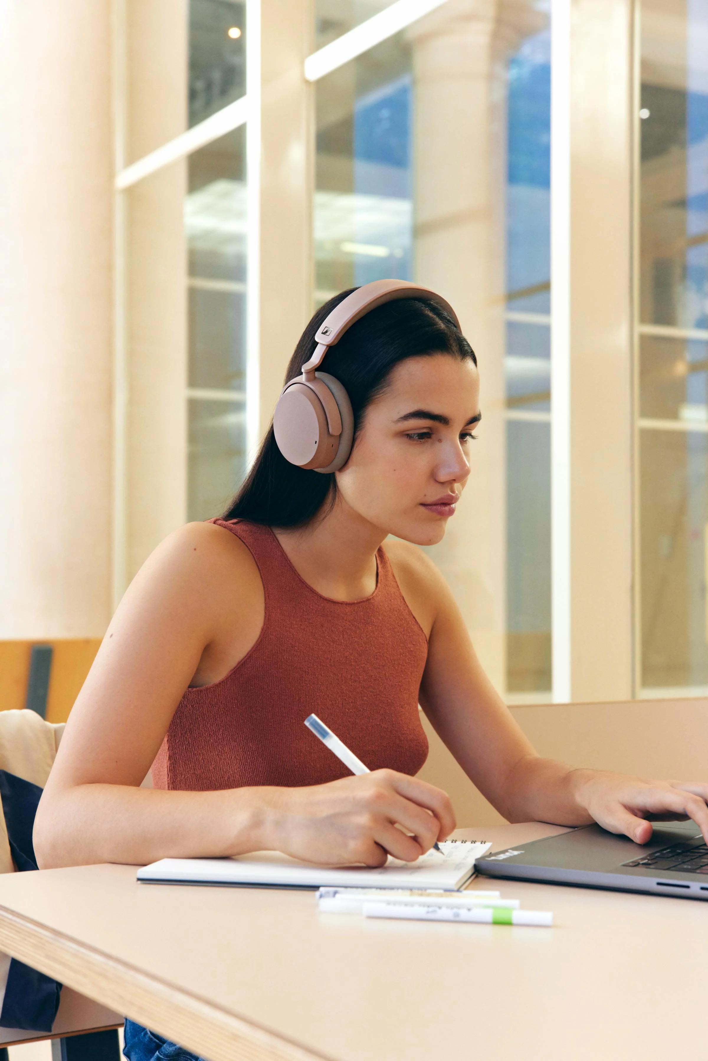 38-accentum-wireless-19.webp ACCENTUM Wireless