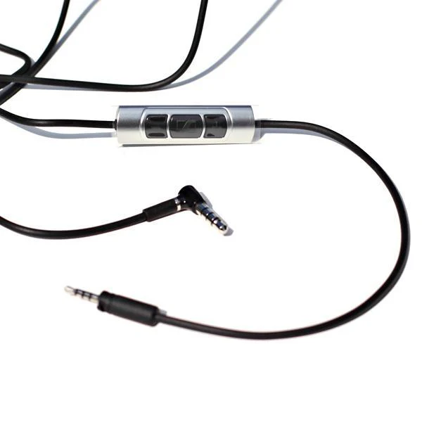 438-af-cable-black-1.4-m-angled-plug-for-ipod-iphone-ipad-1.webp AF cable, black, 1.4 m, angled plug for Ipod/Iphone/Ipad
